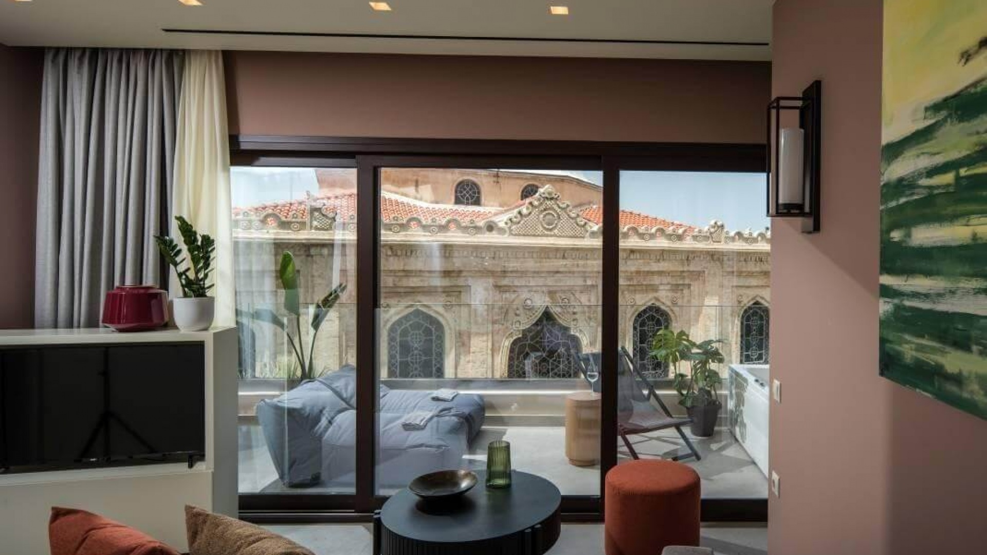 Why Choose Centro Vero Suites for Your Stay in Heraklion